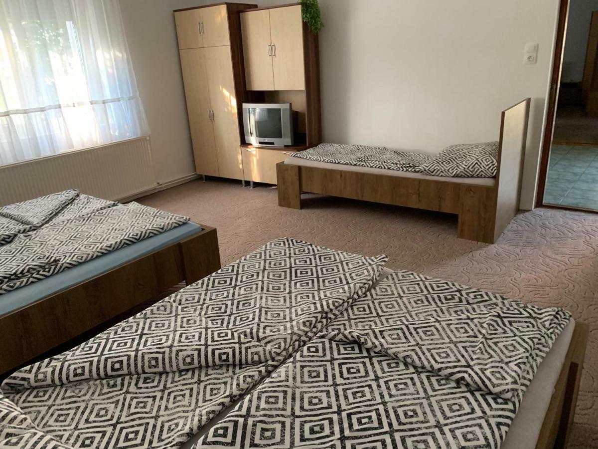 Viktor Apartmanhaz 扎马迪 外观 照片